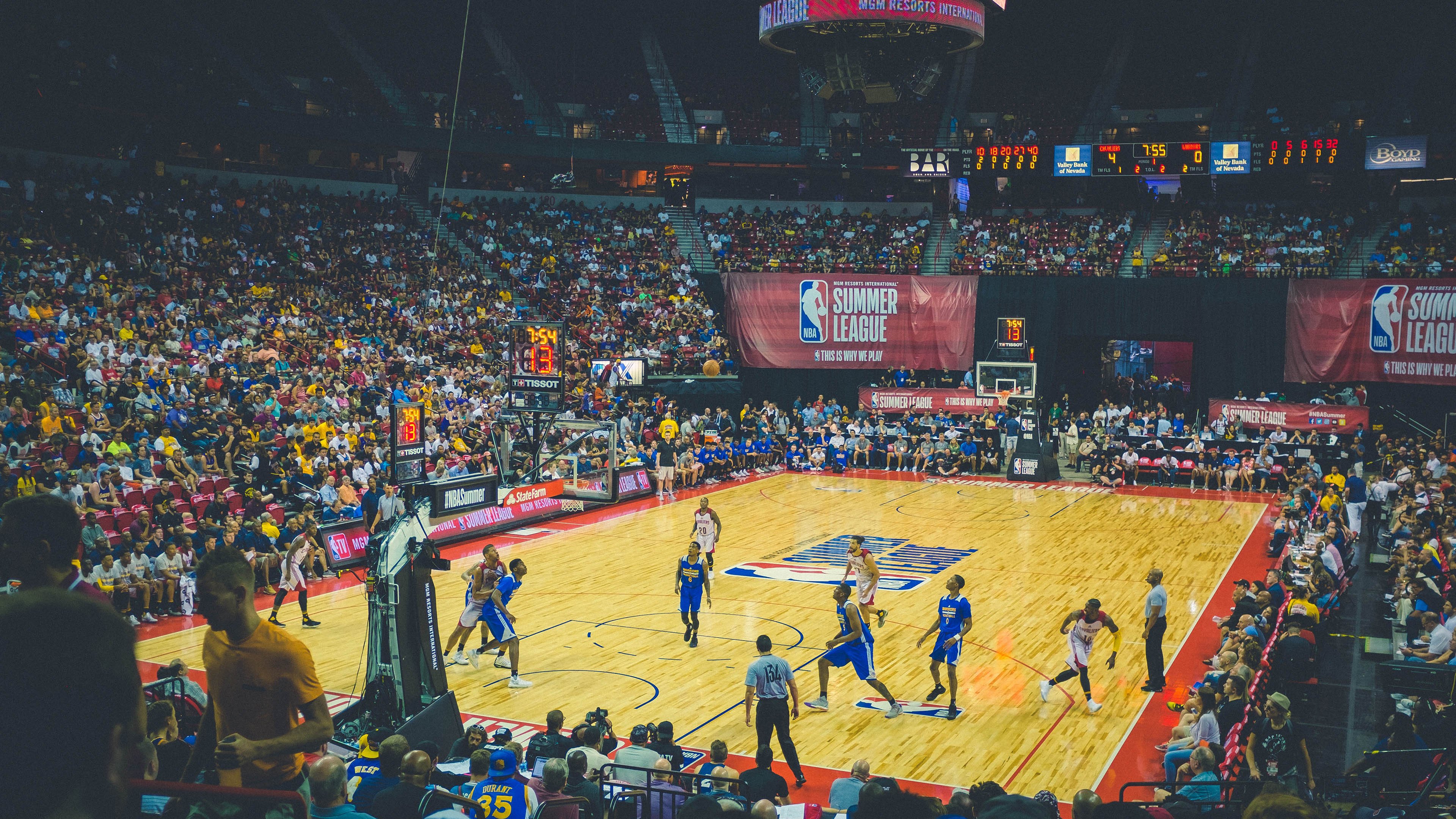 欧冠决赛之夜，文班亚马展现巨星价值