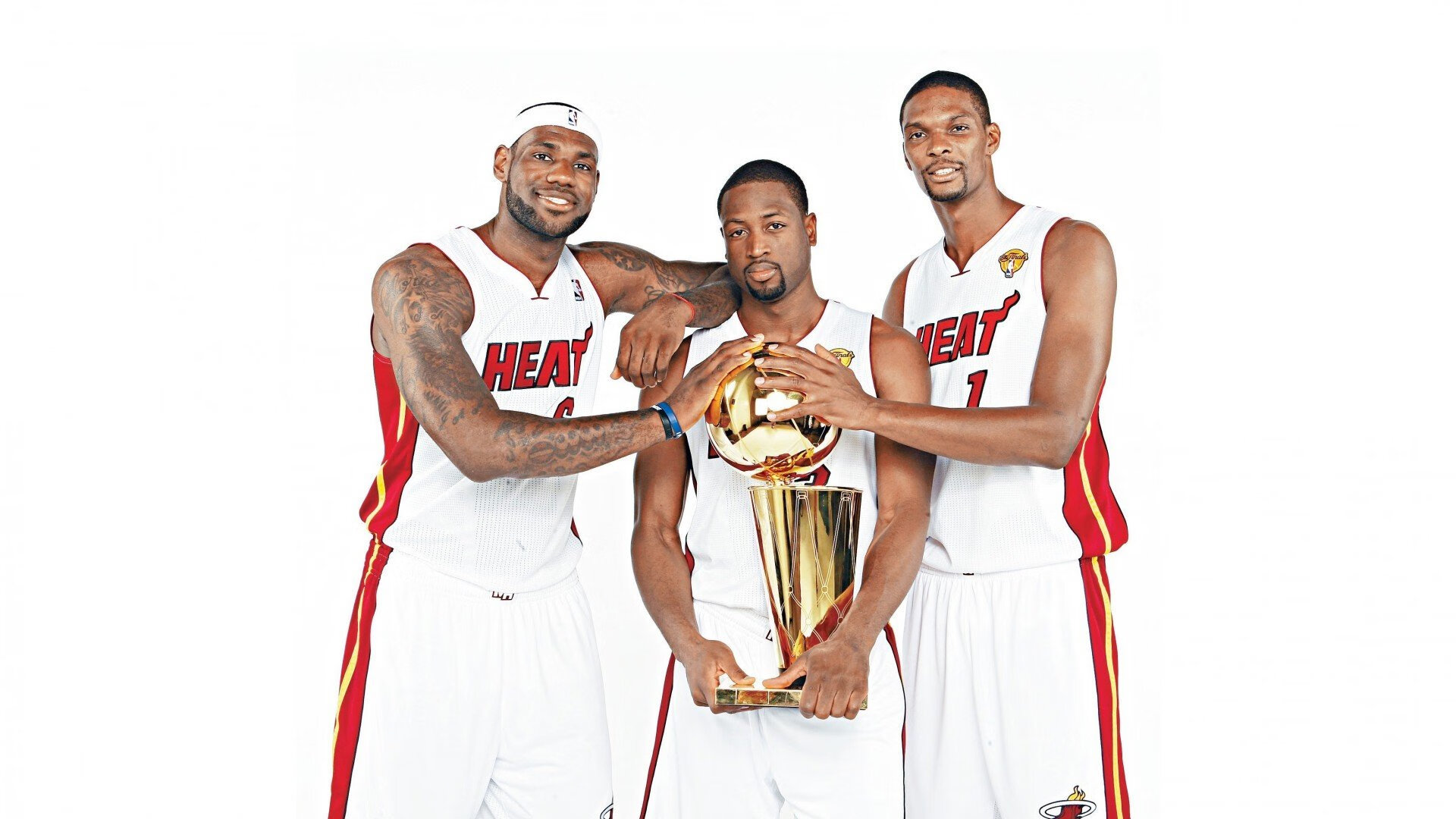 从沙特沙漠到温特罗伊德,足球如何在不同维度定义生死