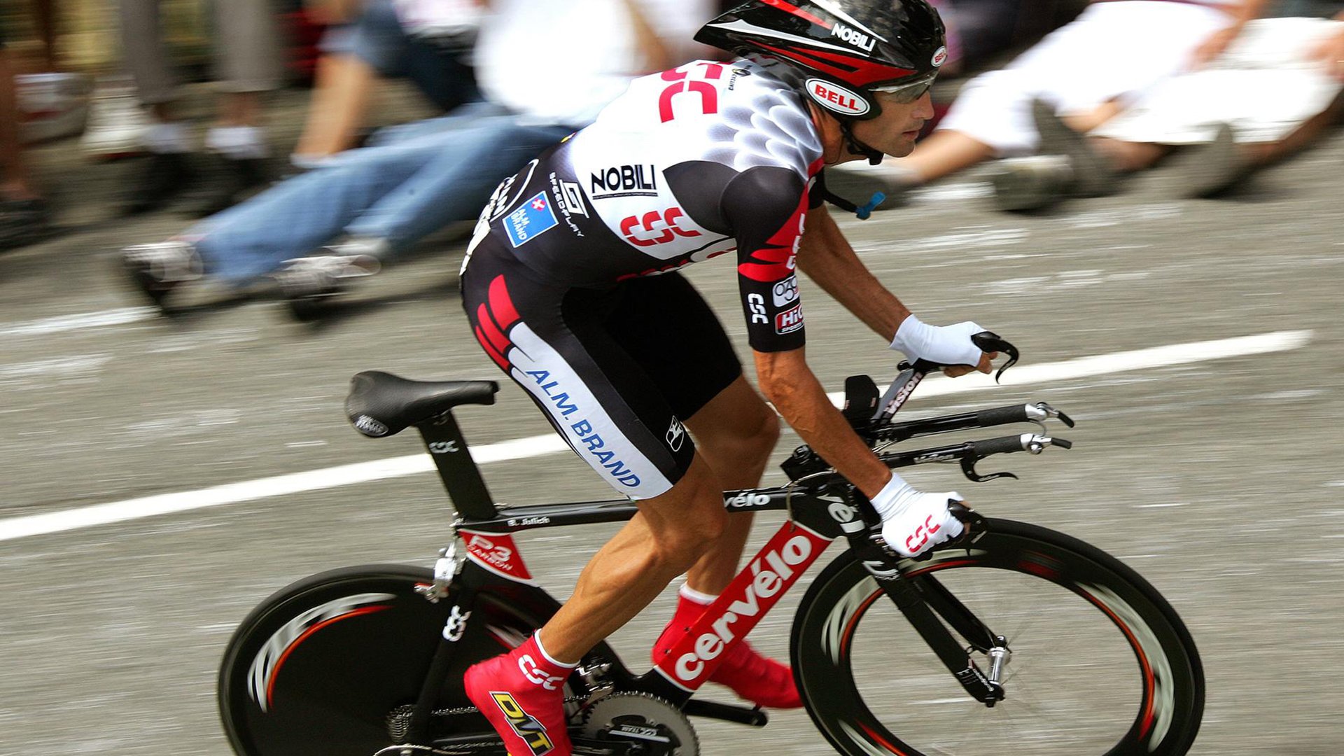 温网绝杀点燃戴维斯杯，辛纳，从青涩到领袖的蜕变